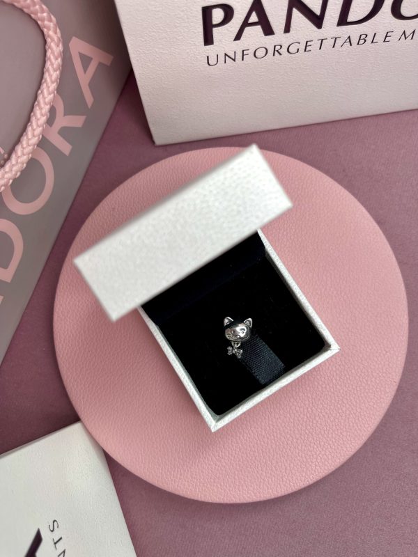 Charm Gatito de collar